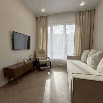 Продается 3-х комнатная квартира, 57 м²