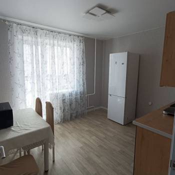 Сдается 1-комнатная квартира, 40 м²