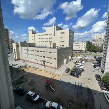 Сдается Многокомнатная квартира, 60 м²
