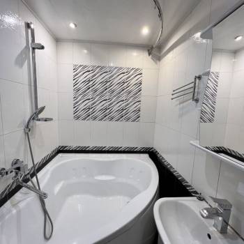 Сдается Многокомнатная квартира, 60 м²