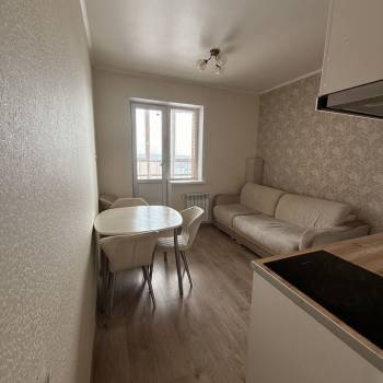 Продается 1-комнатная квартира, 37,8 м²