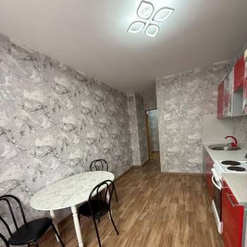 Сдается 1-комнатная квартира, 42,5 м²
