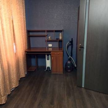 Продается Многокомнатная квартира, 70,6 м²
