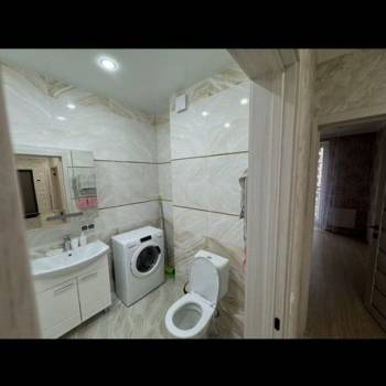 Сдается Многокомнатная квартира, 100 м²