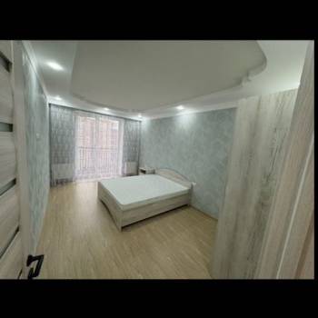 Сдается Многокомнатная квартира, 100 м²