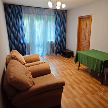 Сдается Многокомнатная квартира, 56,4 м²