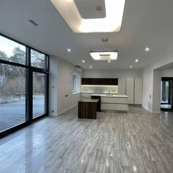 Продается Дом, 455 м²