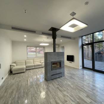 Продается Дом, 455 м²
