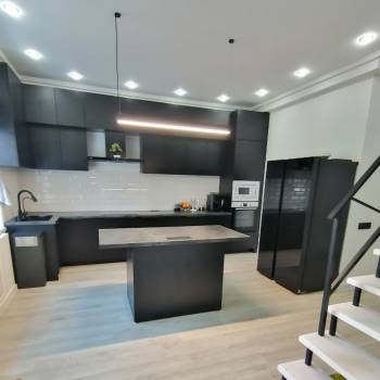 Продается Дом, 260 м²