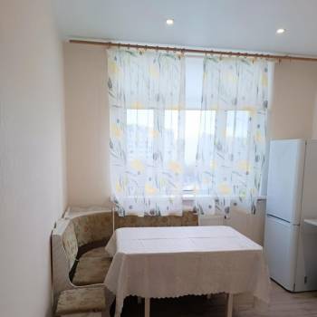 Сдается 1-комнатная квартира, 43 м²