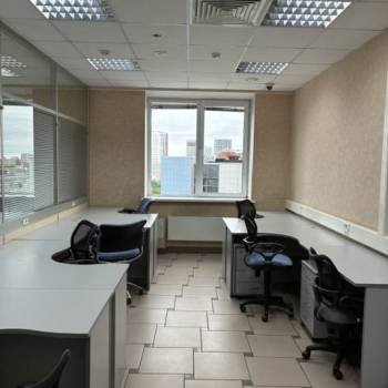 Сдается Нежилое помещение, 90 м²