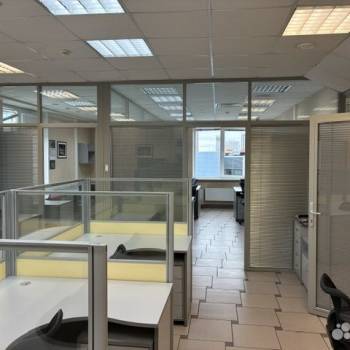 Сдается Нежилое помещение, 90 м²