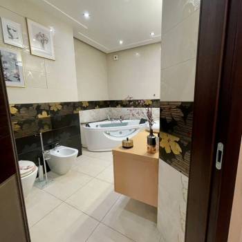 Сдается Многокомнатная квартира, 107 м²