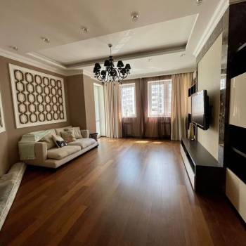 Сдается Многокомнатная квартира, 107 м²