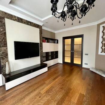 Сдается Многокомнатная квартира, 107 м²
