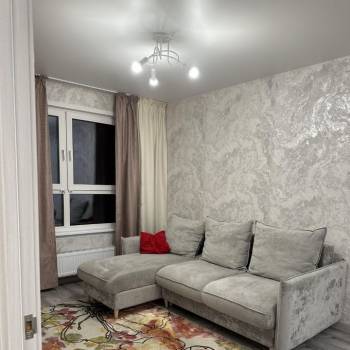 Сдается 1-комнатная квартира, 41,3 м²