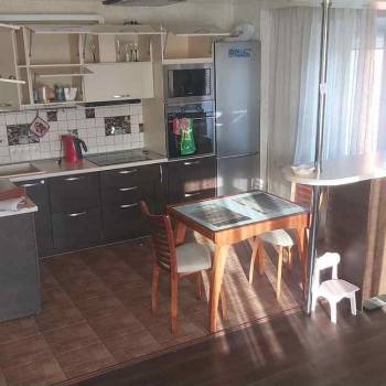 Сдается 2-х комнатная квартира, 60 м²