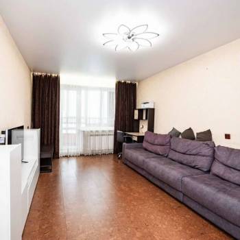 Сдается Многокомнатная квартира, 77 м²