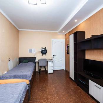 Сдается Многокомнатная квартира, 77 м²