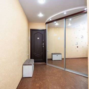 Сдается Многокомнатная квартира, 77 м²
