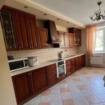 Продается Многокомнатная квартира, 105,1 м²