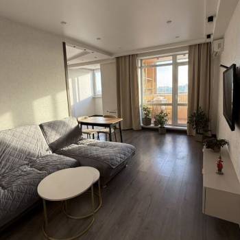Сдается 2-х комнатная квартира, 70 м²
