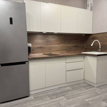 Сдается 1-комнатная квартира, 52 м²