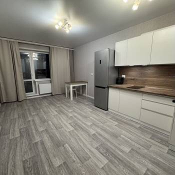 Сдается 1-комнатная квартира, 52 м²