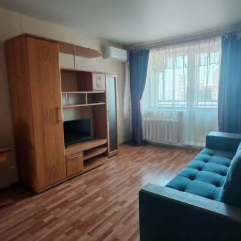 Сдается 1-комнатная квартира, 40 м²