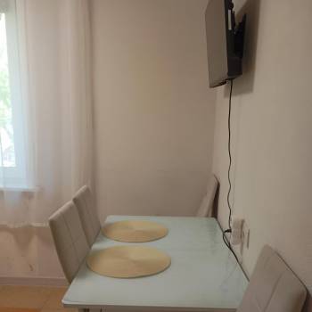 Продается 3-х комнатная квартира, 57 м²