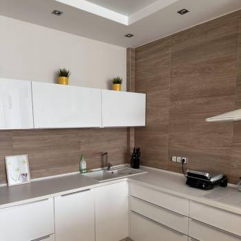Продается Многокомнатная квартира, 111 м²