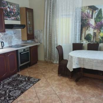 Сдается Многокомнатная квартира, 110 м²