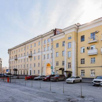 Продается Многокомнатная квартира, 90 м²