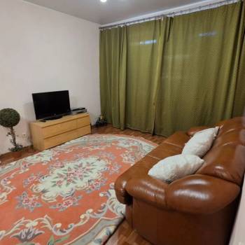Сдается 2-х комнатная квартира, 60 м²