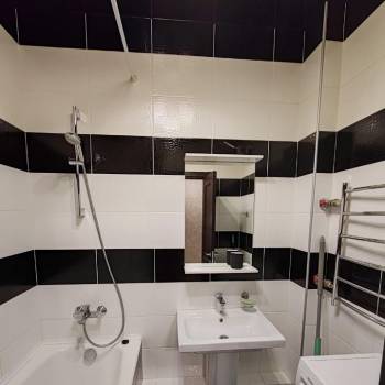Продается 1-комнатная квартира, 40,6 м²