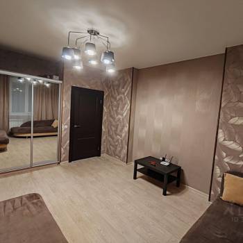 Продается 1-комнатная квартира, 40,6 м²