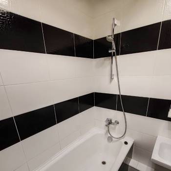 Продается 1-комнатная квартира, 40,6 м²