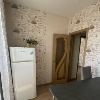 Сдается 1-комнатная квартира, 40 м²