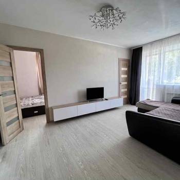 Сдается 2-х комнатная квартира, 42 м²