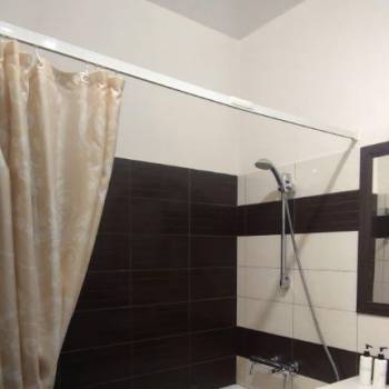 Сдается 2-х комнатная квартира, 71 м²