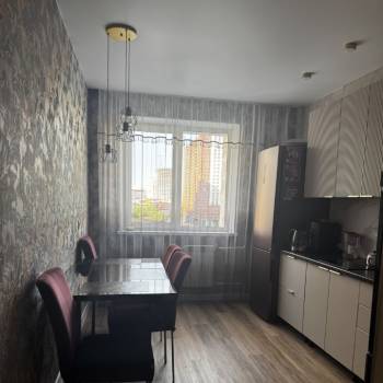 Продается 3-х комнатная квартира, 91 м²