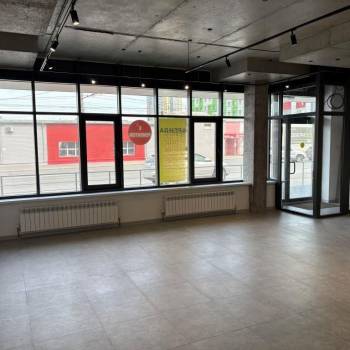 Сдается Нежилое помещение, 140 м²