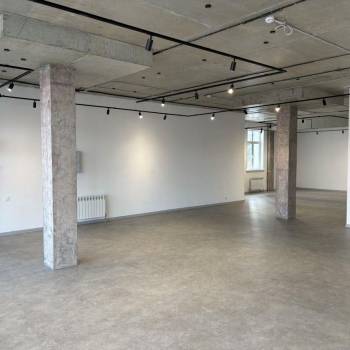 Сдается Нежилое помещение, 140 м²