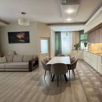 Продается Многокомнатная квартира, 128 м²