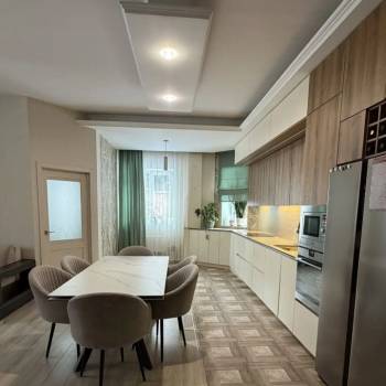 Продается Многокомнатная квартира, 128 м²