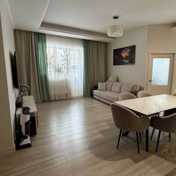 Продается Многокомнатная квартира, 128 м²