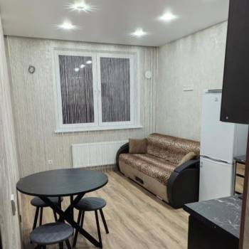 Сдается 1-комнатная квартира, 37 м²