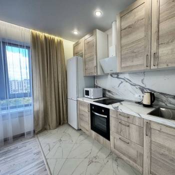 Сдается Многокомнатная квартира, 60 м²