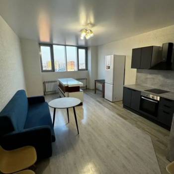 Сдается 1-комнатная квартира, 55 м²