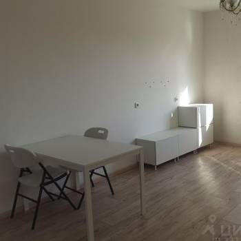 Сдается 1-комнатная квартира, 46 м²